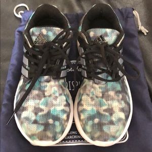 Adidas women’s sneakers, 6